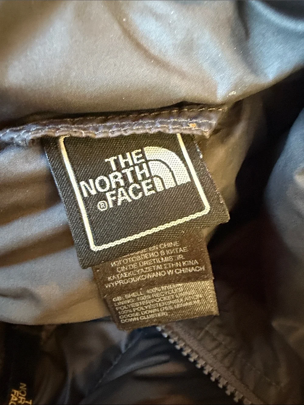 The North Face Boy 550 Down Black Puffer Jacket Size S